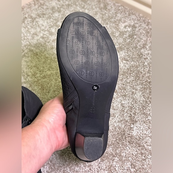 Giani Bernini Black Heeled Ankle Boots - Picture 7 of 7